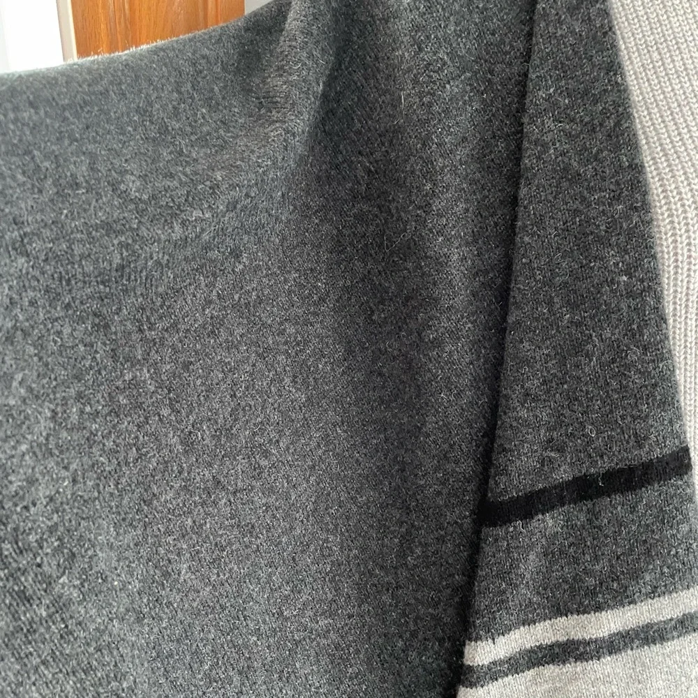 ❄️ Wool scarf shawl wrap cape jacket cardigan GAP fringe poncho scarf sweater - Picture 10 of 12